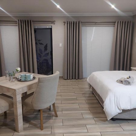 Bella Rosa Bed & Breakfast Потчефструм Екстериор снимка
