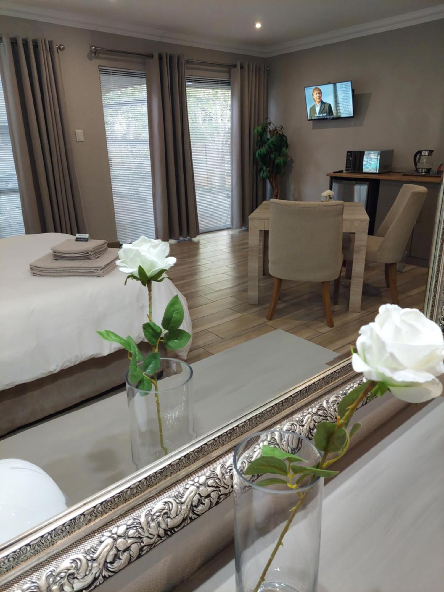 Bella Rosa Bed & Breakfast Потчефструм Екстериор снимка